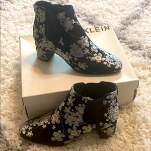 New never worn in box Anne Klein boots